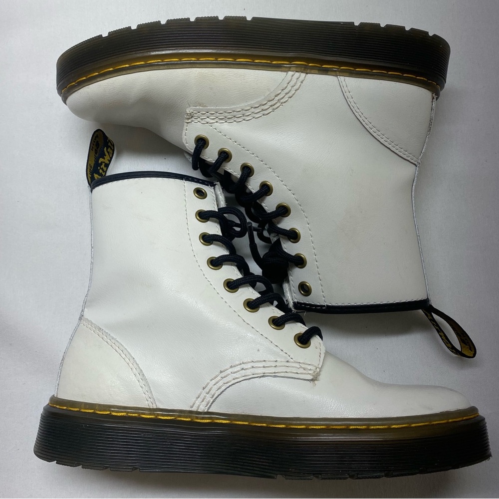 Dr. Martens Zavala Air Wair Boots Size 5
